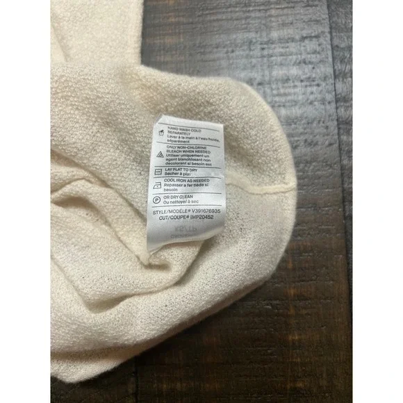 VINCE Women's 100% Cashmere Sweater, Beige, Size XS - Picture 5 of 7